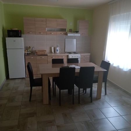 Apartman Fiva Διαμέρισμα Pacir Εξωτερικό φωτογραφία