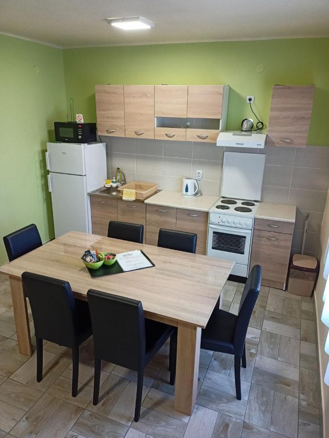 Apartman Fiva Διαμέρισμα Pacir Εξωτερικό φωτογραφία